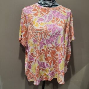Old Navy Bright Floral T-shirt Sz 3X